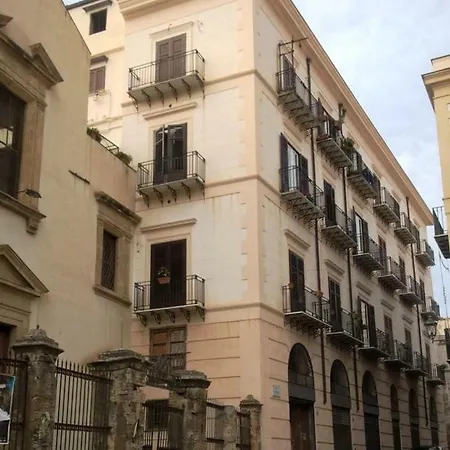 Homestay Camera Ai Beati Paoli